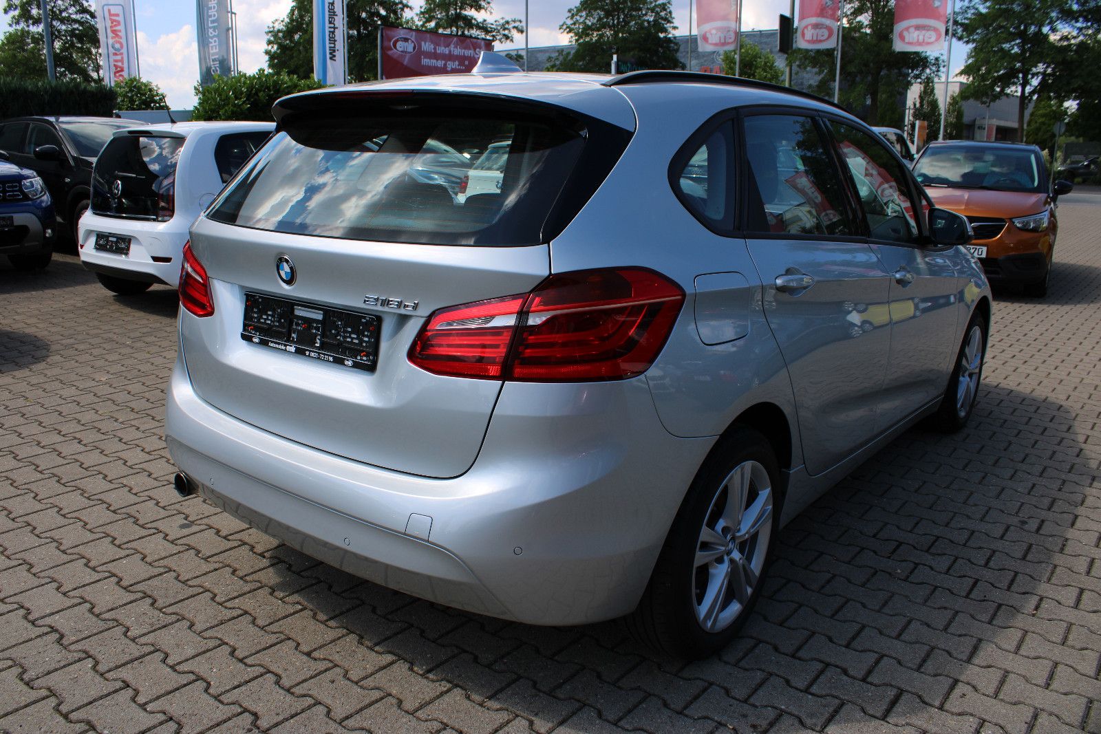 Fahrzeugabbildung BMW 218 Active Tourer 218d Navi,PDC,LED,SHZ