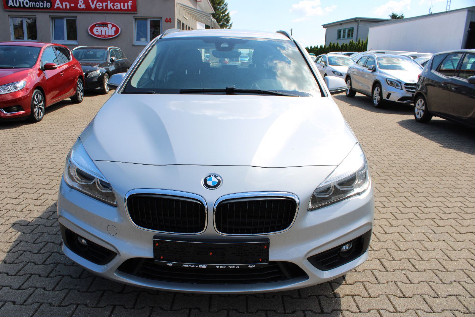 Fahrzeugabbildung BMW 218 Active Tourer 218d Navi,PDC,LED,SHZ