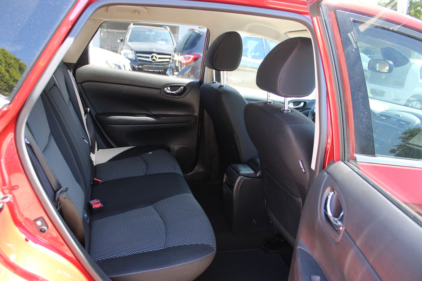 Fahrzeugabbildung Nissan Pulsar 1.2 DIG-T Xtronic Navi,Kamera,SHZ,LED