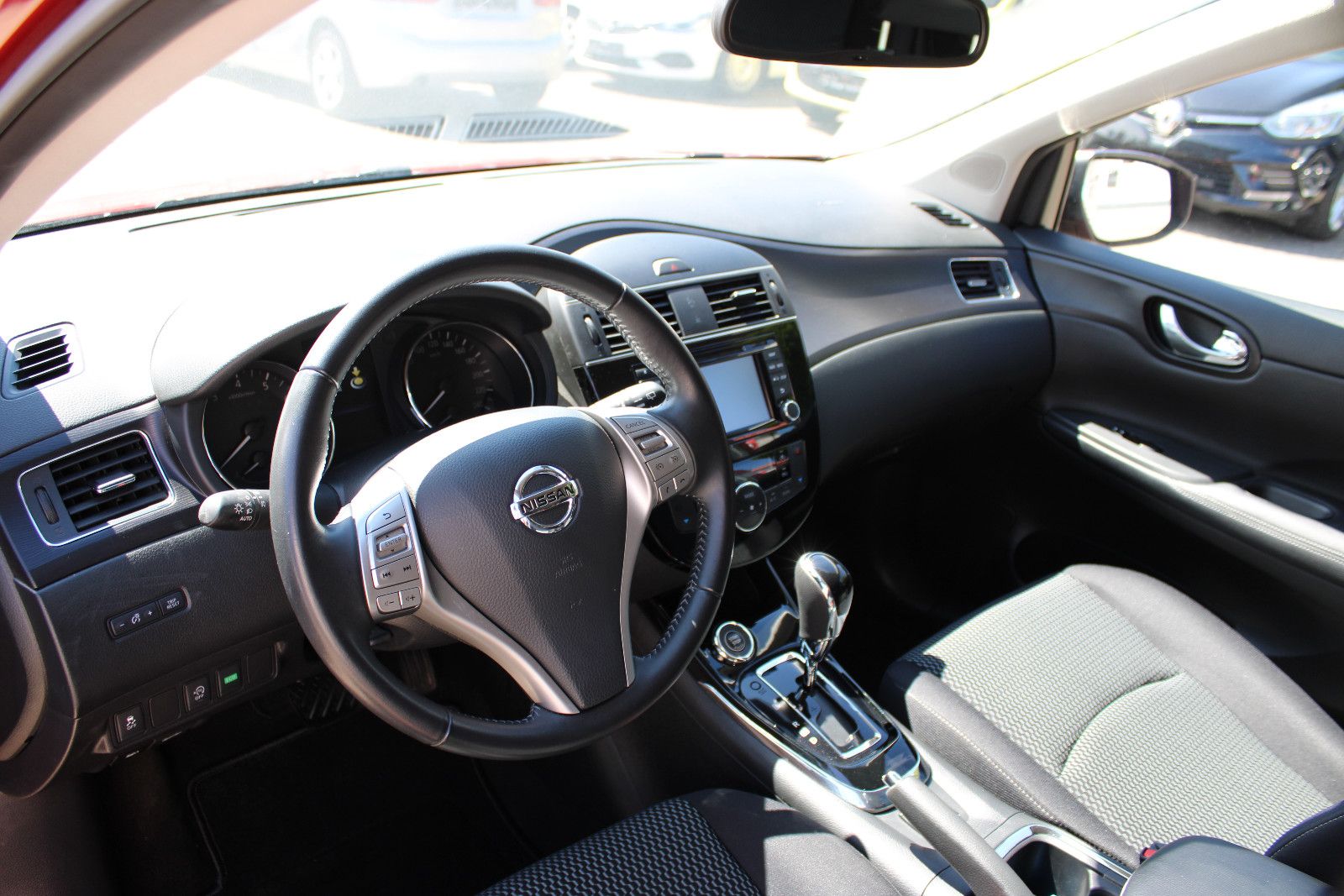 Fahrzeugabbildung Nissan Pulsar 1.2 DIG-T Xtronic Navi,Kamera,SHZ,LED