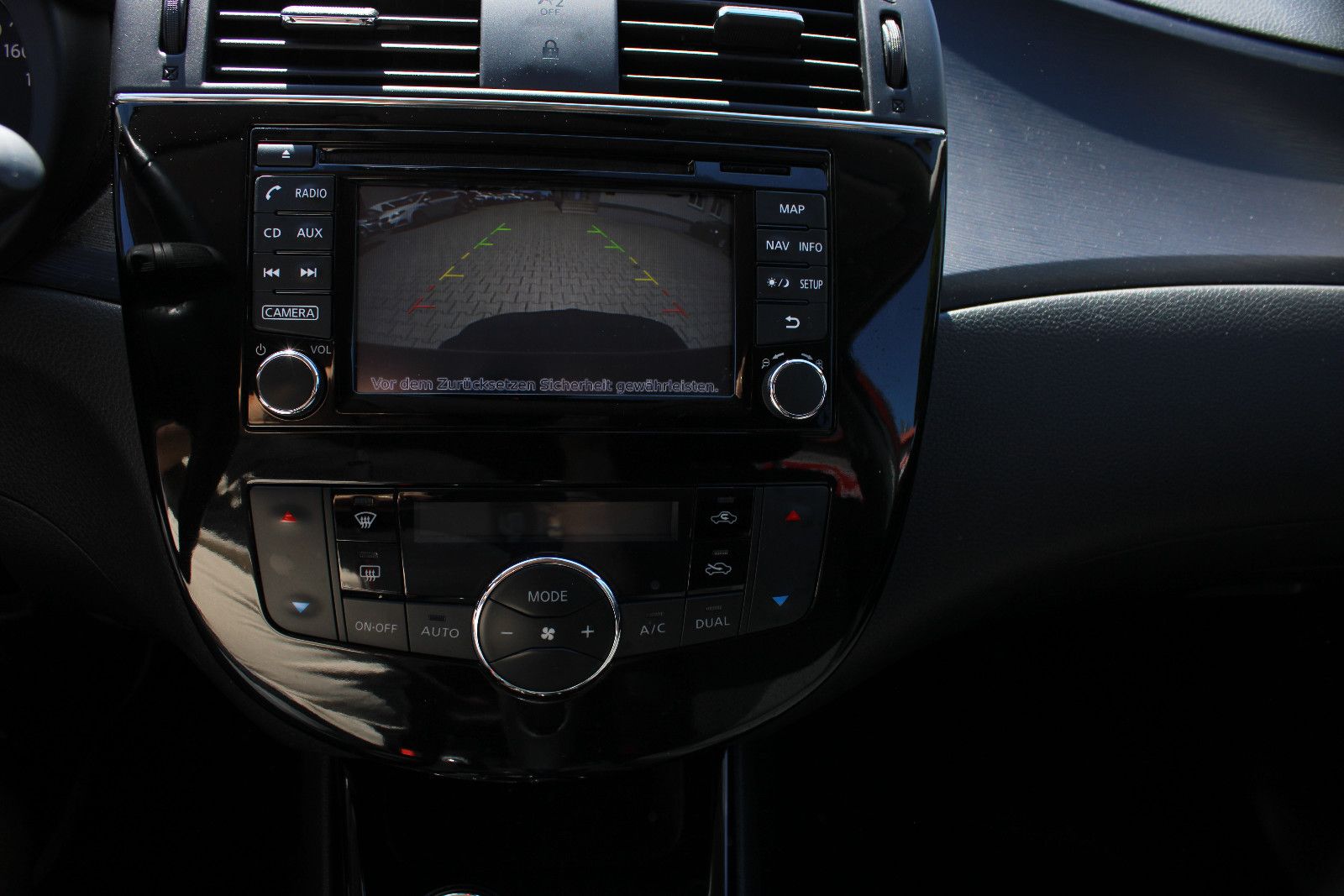 Fahrzeugabbildung Nissan Pulsar 1.2 DIG-T Xtronic Navi,Kamera,SHZ,LED