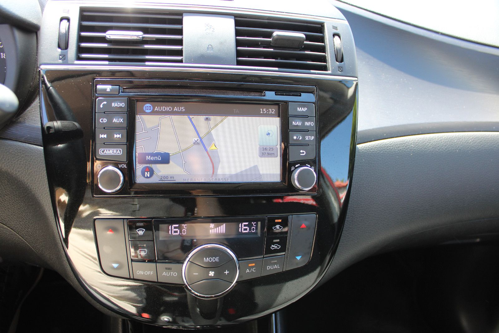 Fahrzeugabbildung Nissan Pulsar 1.2 DIG-T Xtronic Navi,Kamera,SHZ,LED