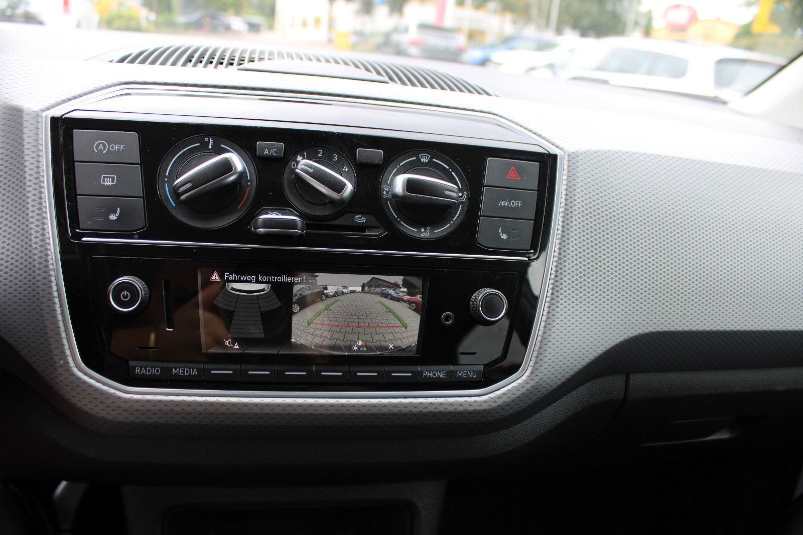 Fahrzeugabbildung Volkswagen up! 1.0 up! ACTIVE Kamera,PDC,LED,SHZ,Klima