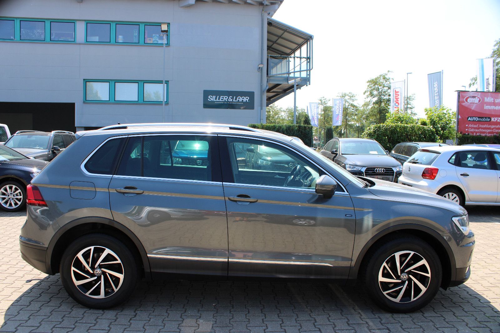 Fahrzeugabbildung Volkswagen Tiguan 2.0 TDI SCR DSG 4MOTION JOIN