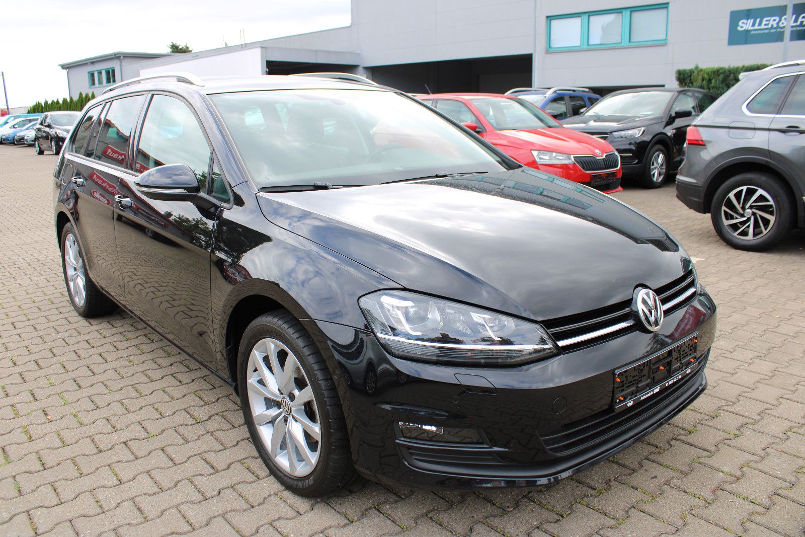 Fahrzeugabbildung Volkswagen Golf 1.4 TSI DSG  Variant PDC,Xenon,SHZ