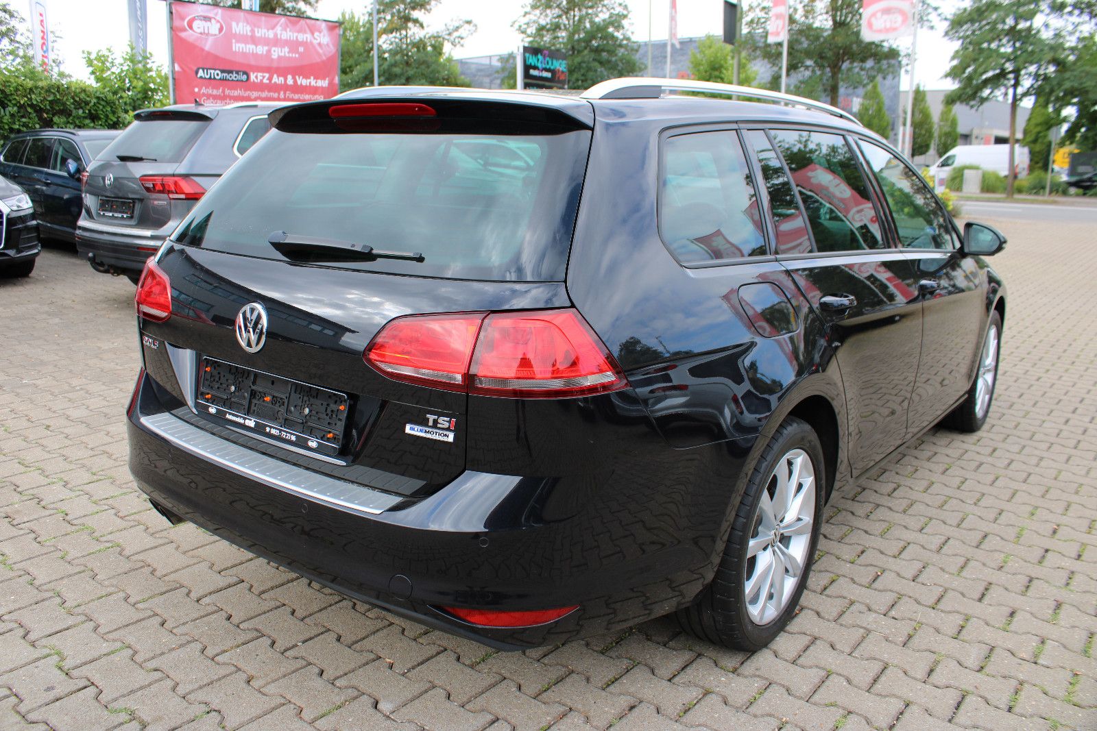 Fahrzeugabbildung Volkswagen Golf 1.4 TSI DSG  Variant PDC,Xenon,SHZ