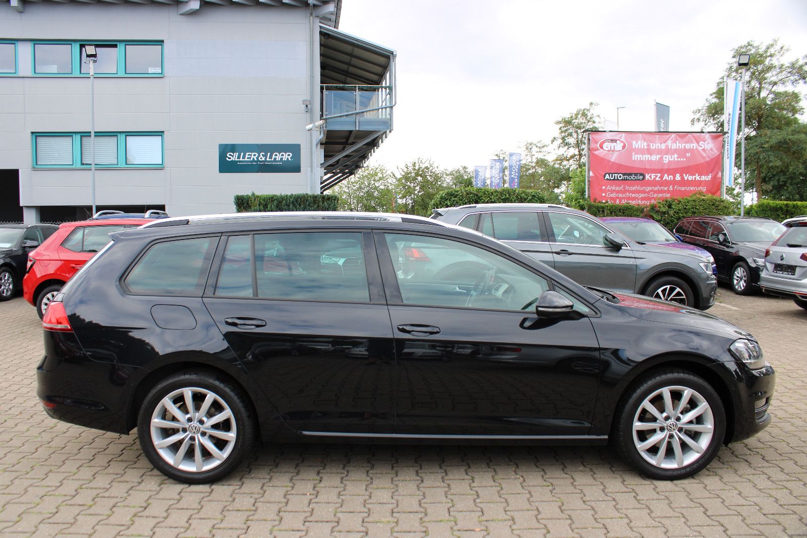 Fahrzeugabbildung Volkswagen Golf 1.4 TSI DSG  Variant PDC,Xenon,SHZ
