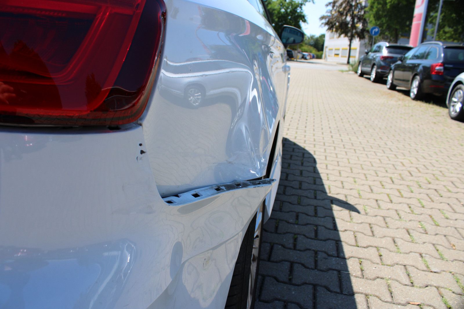 Fahrzeugabbildung Audi A3 1.4 TFSI S tronic S line Cabrio