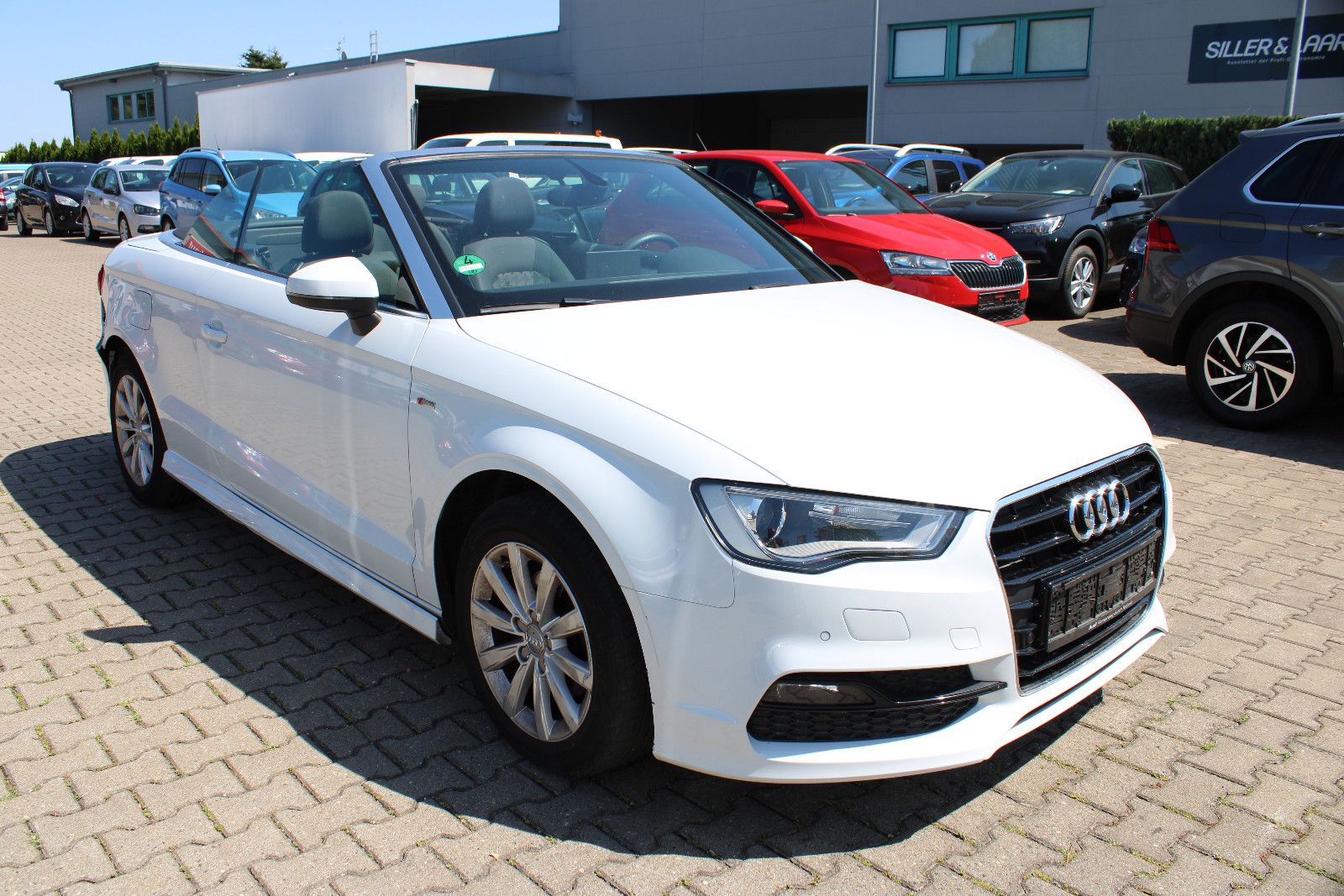 Fahrzeugabbildung Audi A3 1.4 TFSI S tronic S line Cabrio