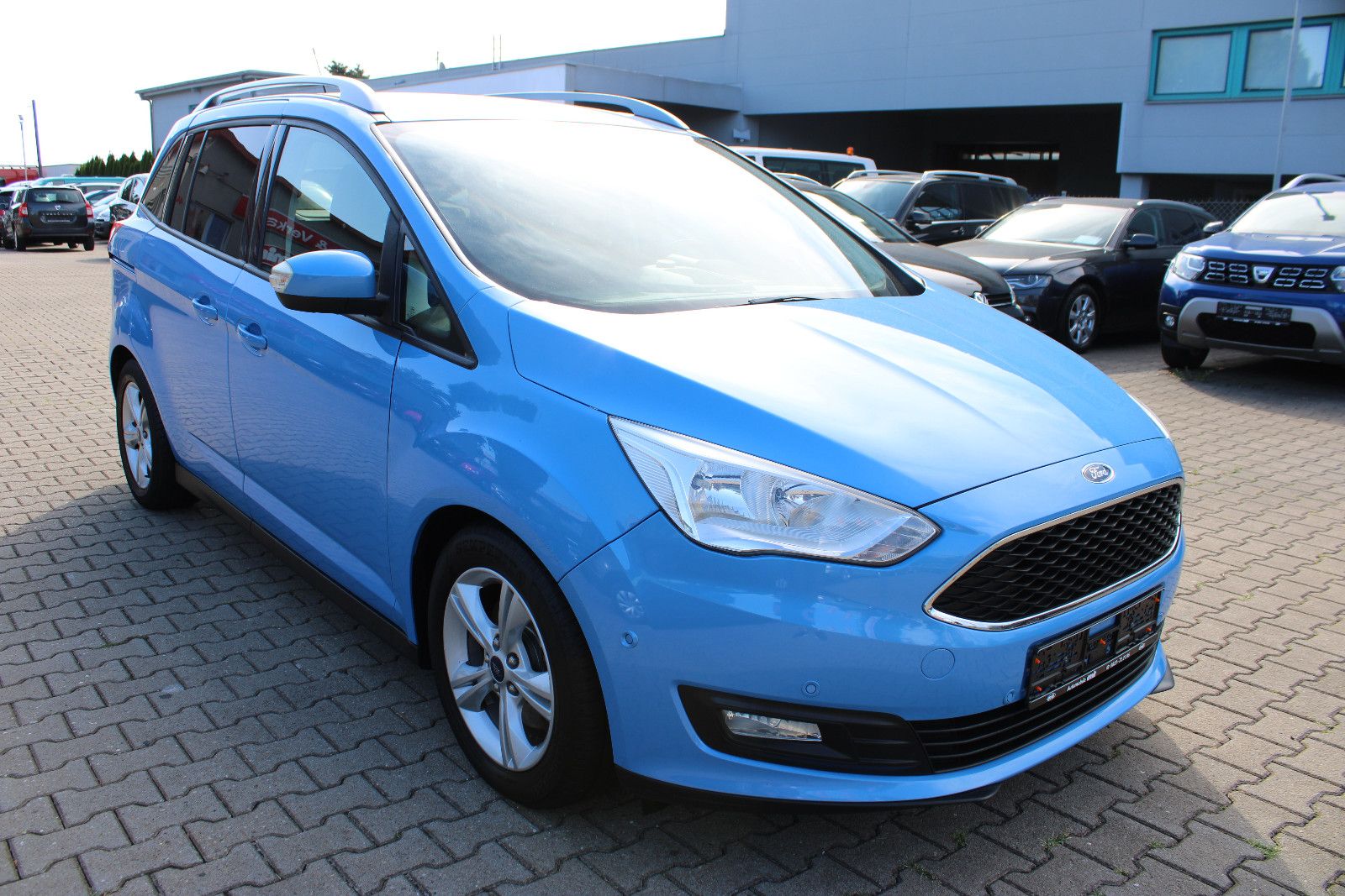 Fahrzeugabbildung Ford Grand C-Max 1,0 EcoBoost 7.Sitzer AHK,PDC,SHZ