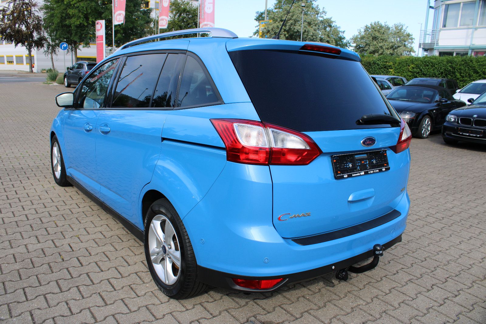 Fahrzeugabbildung Ford Grand C-Max 1,0 EcoBoost 7.Sitzer AHK,PDC,SHZ