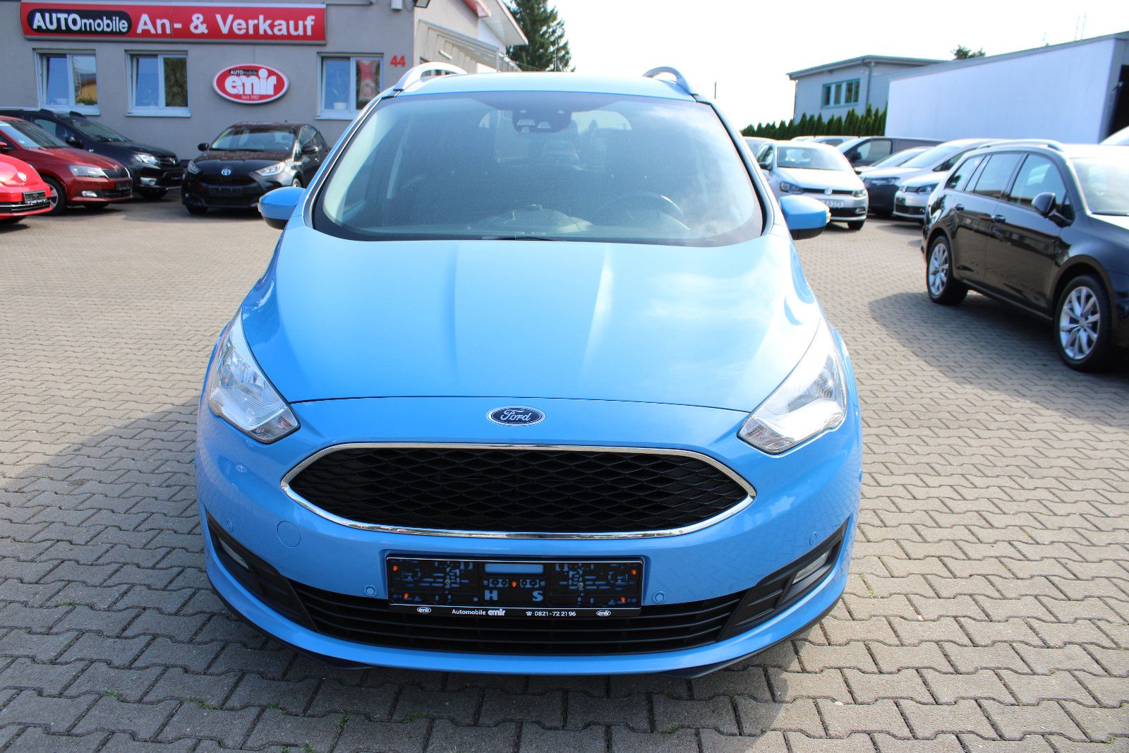 Fahrzeugabbildung Ford Grand C-Max 1,0 EcoBoost 7.Sitzer AHK,PDC,SHZ
