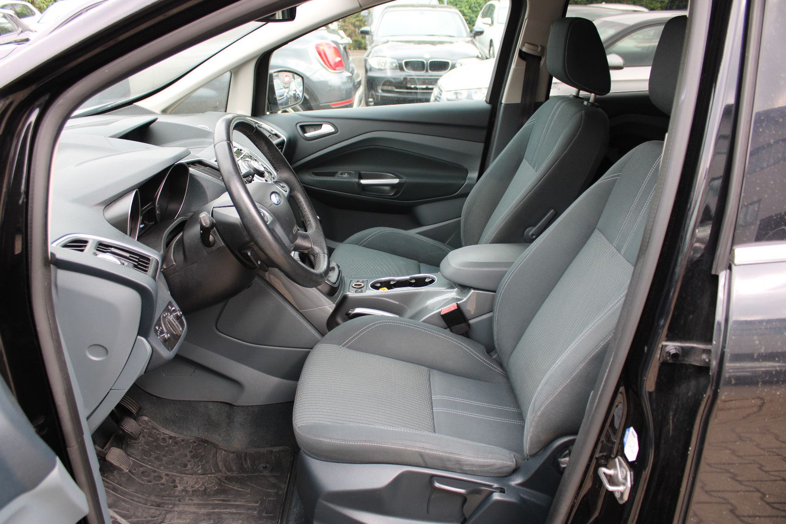 Fahrzeugabbildung Ford C-Max 1,6 EcoBoost PDC,SHZ,