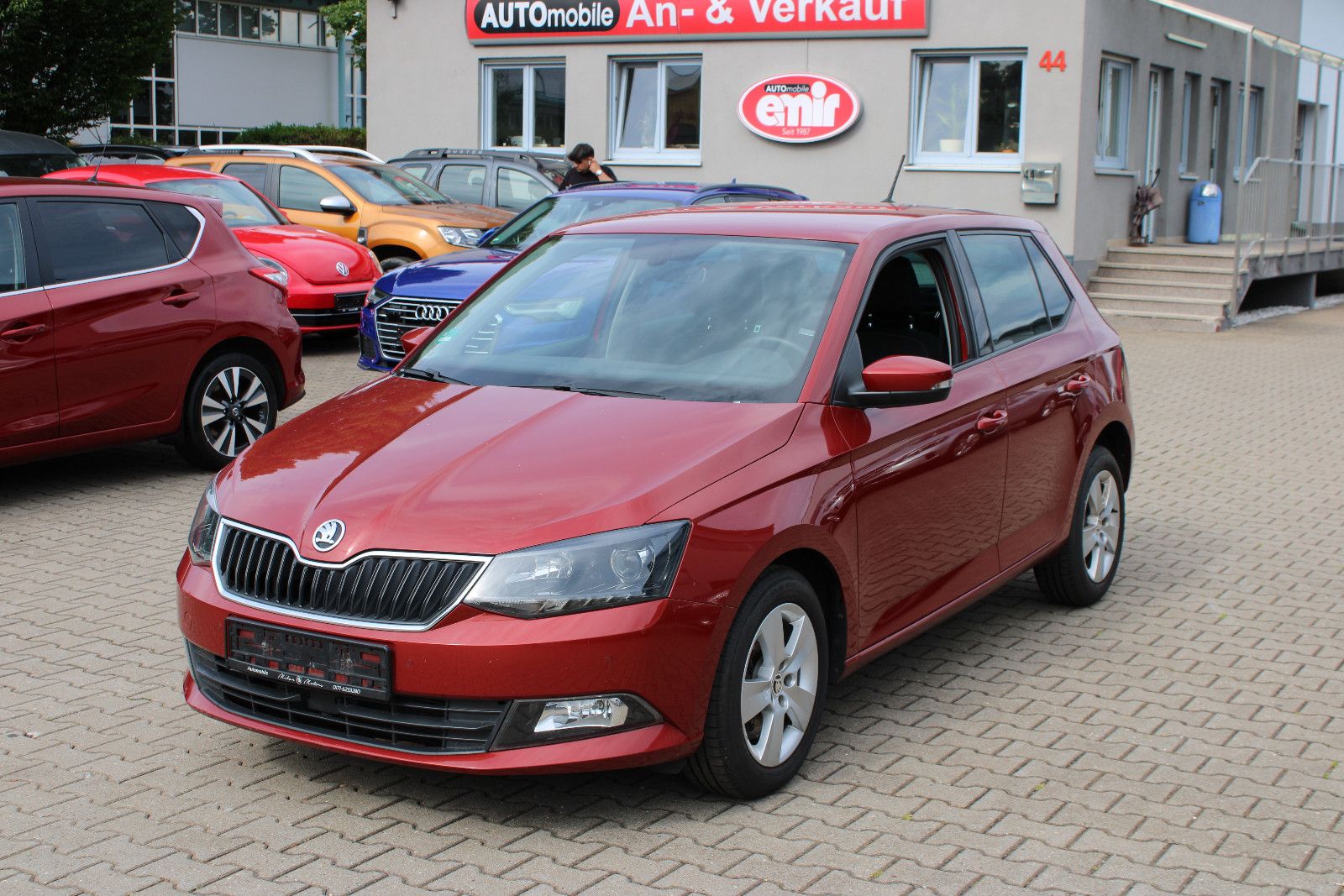 Fahrzeugabbildung SKODA Fabia 1.2l TSI Keyless-Go,PDC,Apple,LED