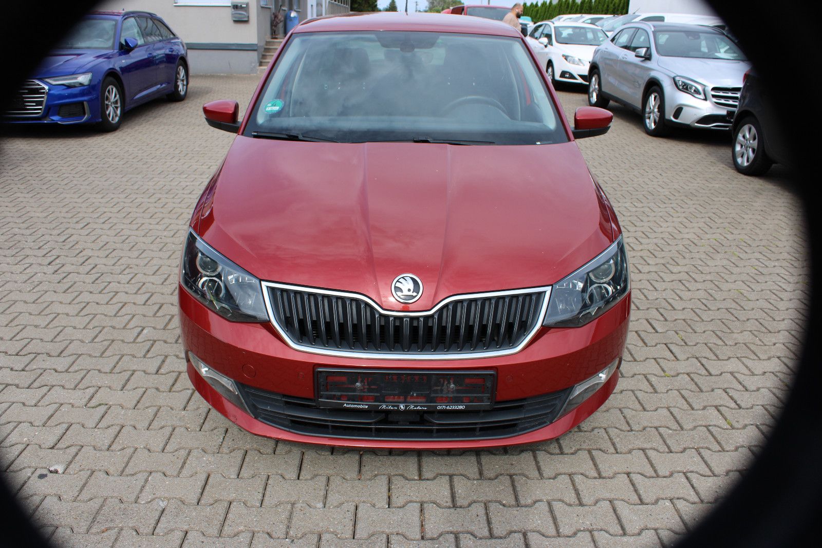 Fahrzeugabbildung SKODA Fabia 1.2l TSI Keyless-Go,PDC,Apple,LED