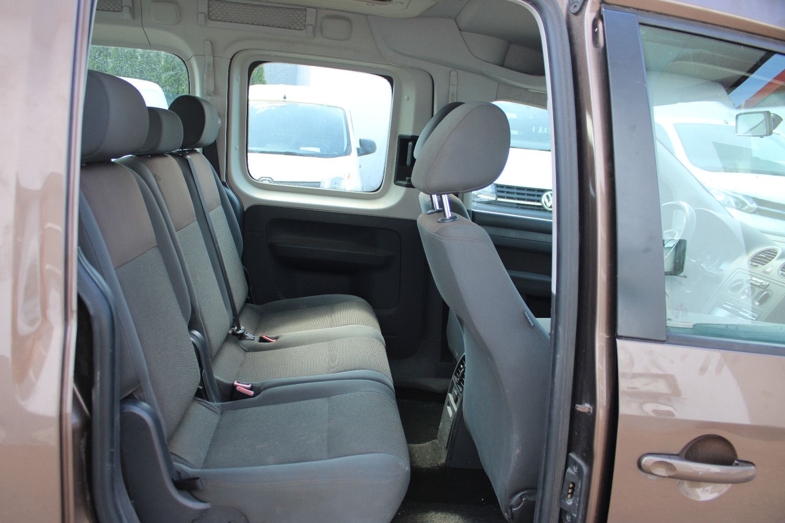 Fahrzeugabbildung Volkswagen Caddy Maxi 2.0TDI 4 Motion Standheizung,PDC,SHZ