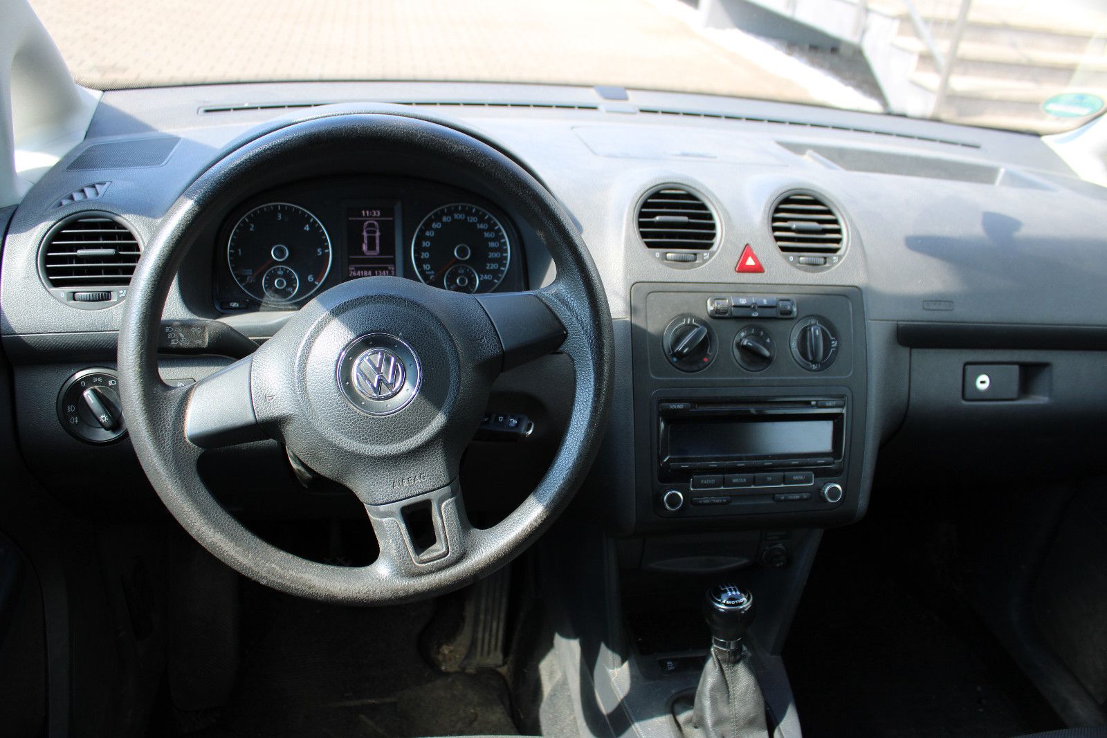 Fahrzeugabbildung Volkswagen Caddy Maxi 2.0TDI 4 Motion Standheizung,PDC,SHZ