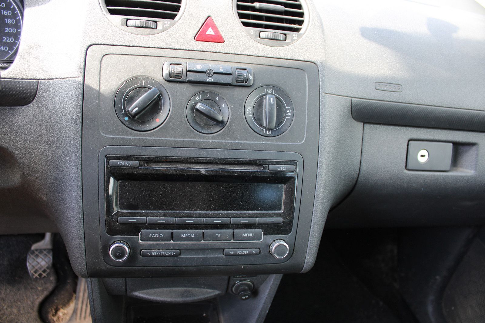 Fahrzeugabbildung Volkswagen Caddy Maxi 2.0TDI 4 Motion Standheizung,PDC,SHZ
