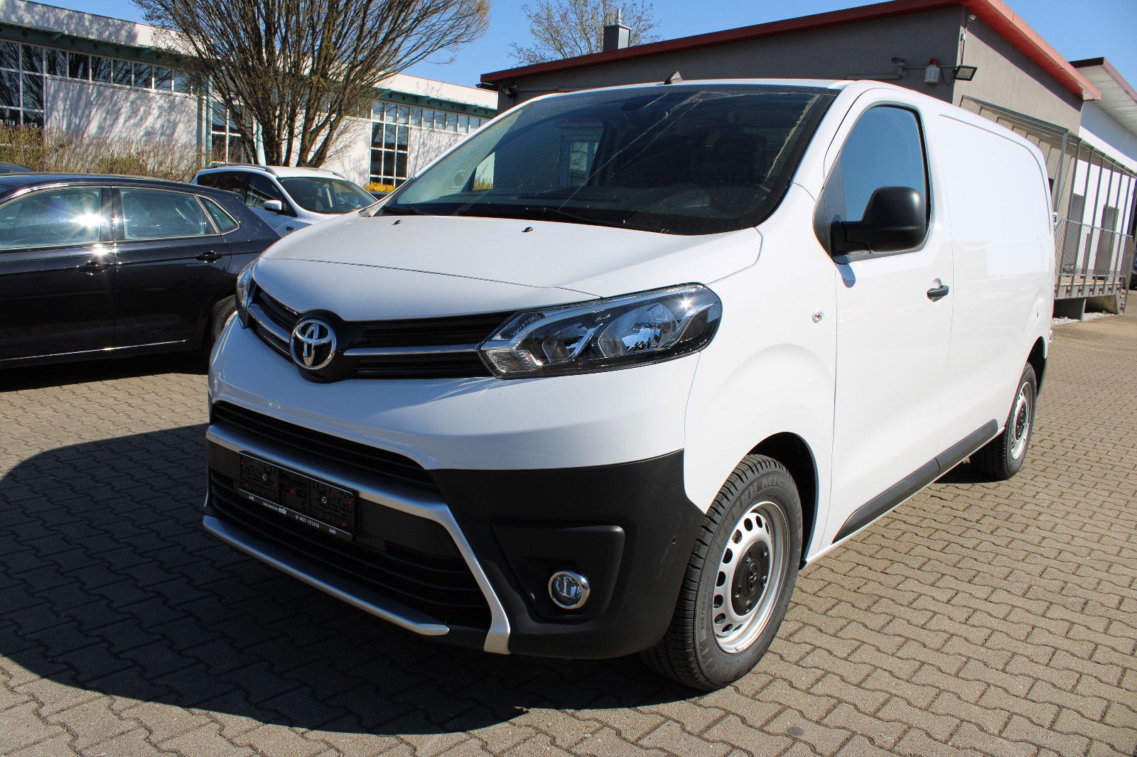 Fahrzeugabbildung Toyota Proace L1 Meister Navi,PDC,Kamera,Klima,3.Sitzer