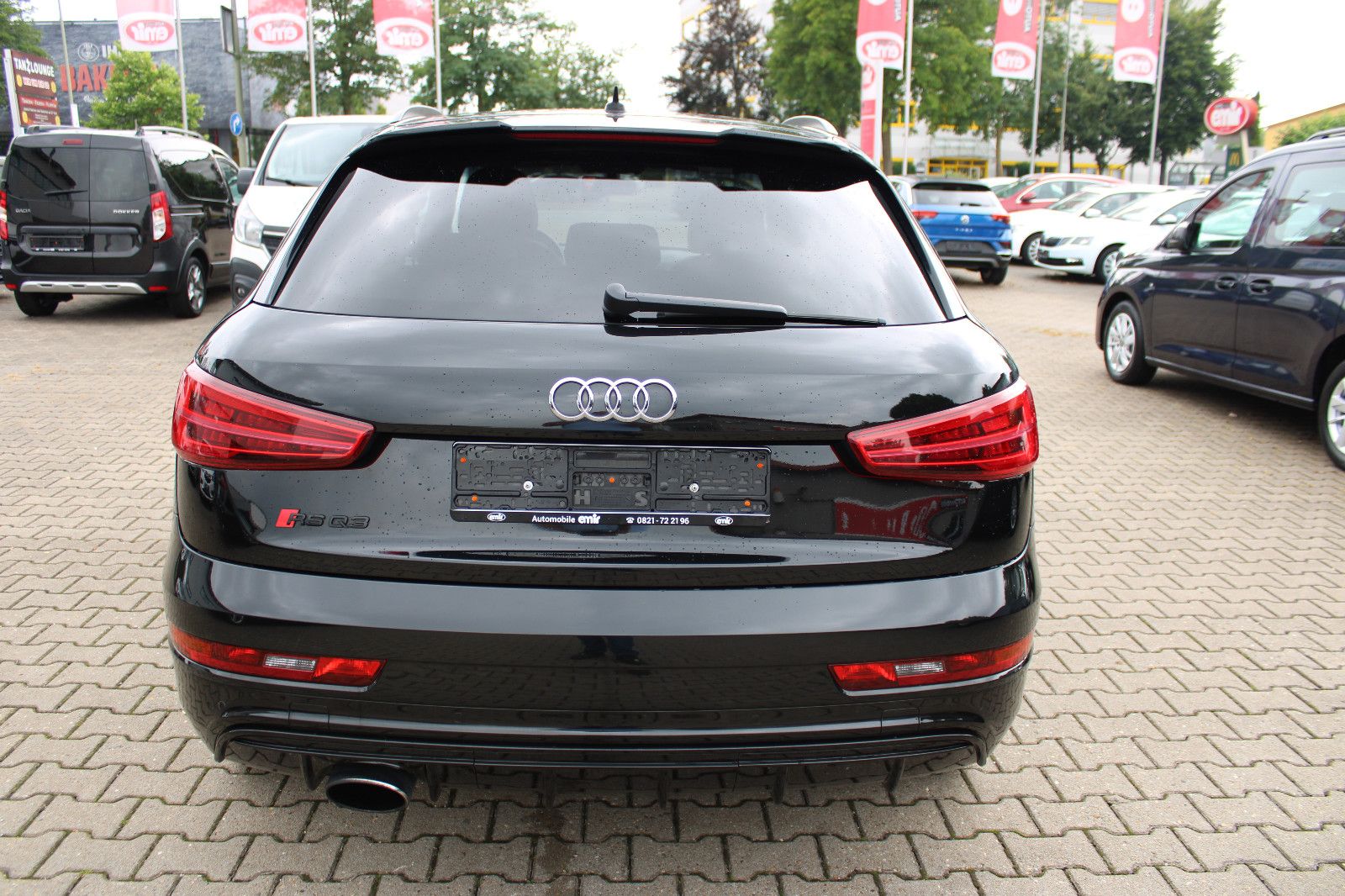 Fahrzeugabbildung Audi RSQ3 2.5 TFSI S tronic quattro Navi,PDC,SHZ,20Zo