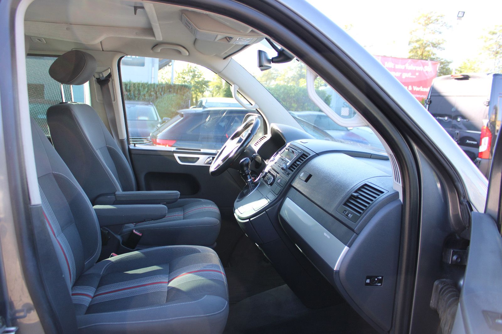 Fahrzeugabbildung Volkswagen T5 Multivan 2.0TDI PDC,Standheizung,Aufstelldach