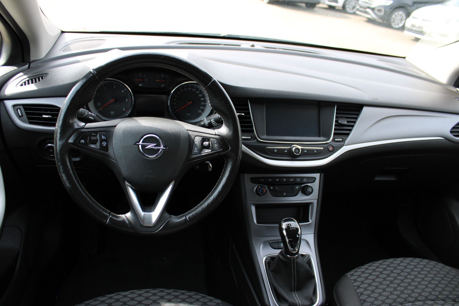 Fahrzeugabbildung Opel Astra ST 1.5 Diesel Navi,Apple/Android,SHZ,LHZ