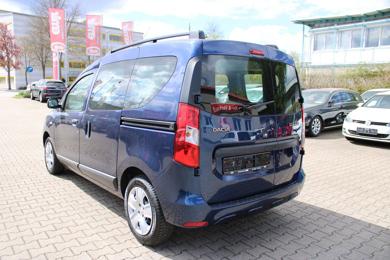 Fahrzeugabbildung Dacia Dokker 1.6 SCe 100