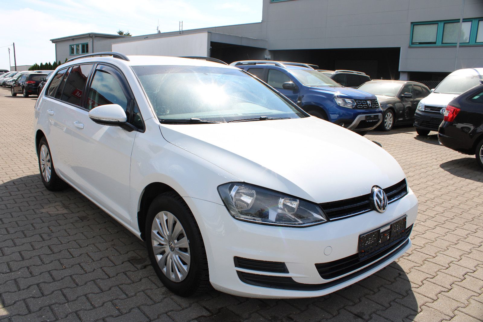 Fahrzeugabbildung Volkswagen Golf 1.6 TDI  Variant Navi,Klima