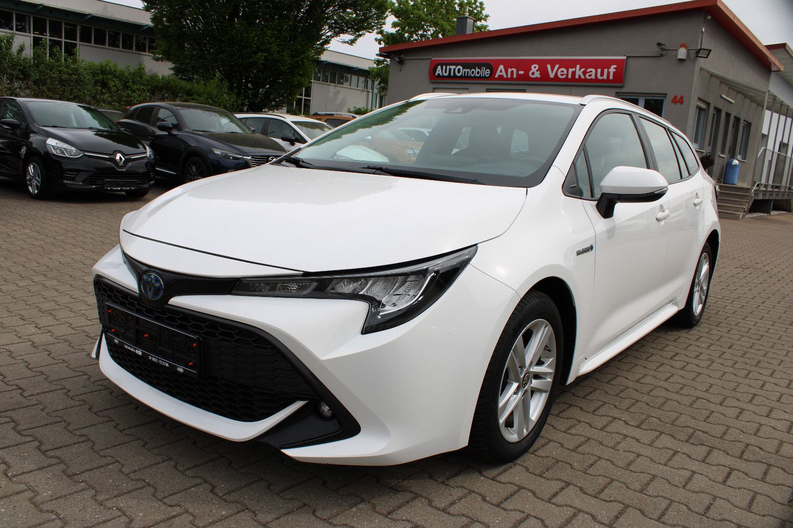 Fahrzeugabbildung Toyota Corolla 2,0 Hybrid Touring Sports Kamrea,Navi,LH