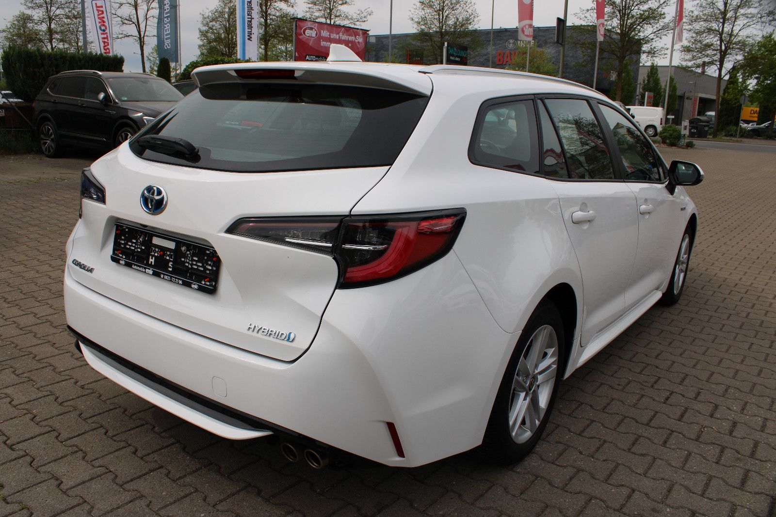 Fahrzeugabbildung Toyota Corolla 2,0 Hybrid Touring Sports Kamrea,Navi,LH