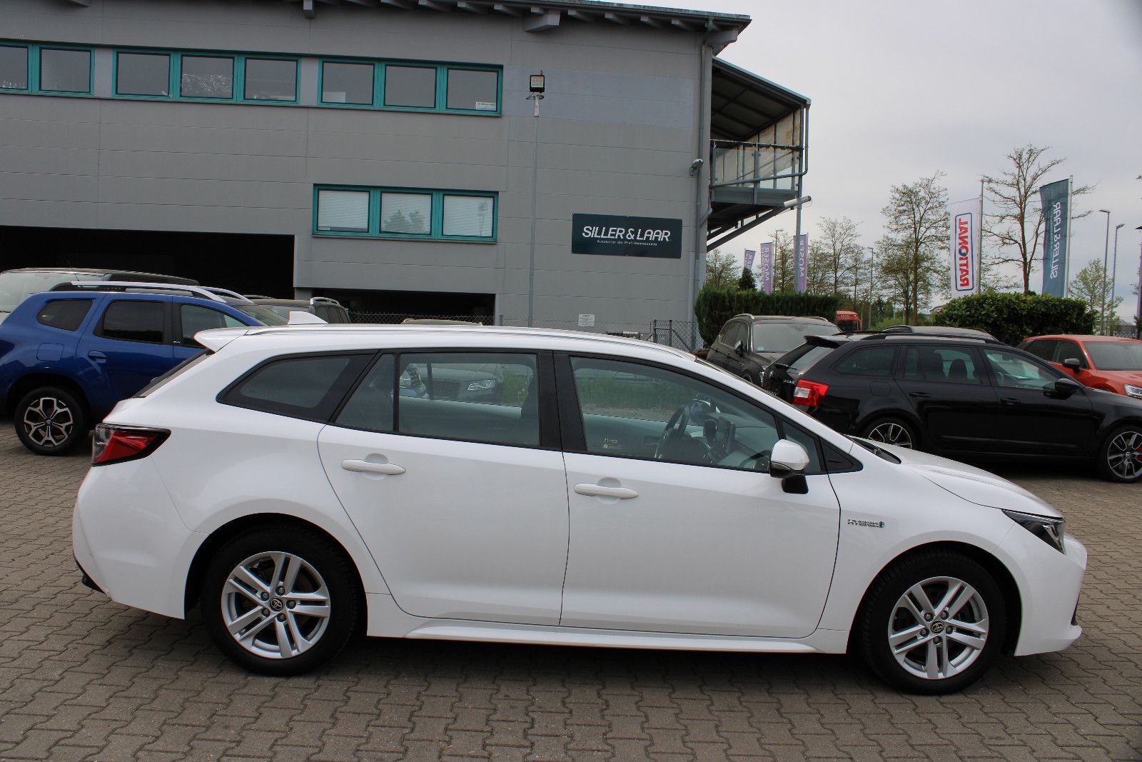 Fahrzeugabbildung Toyota Corolla 2,0 Hybrid Touring Sports Kamrea,Navi,LH