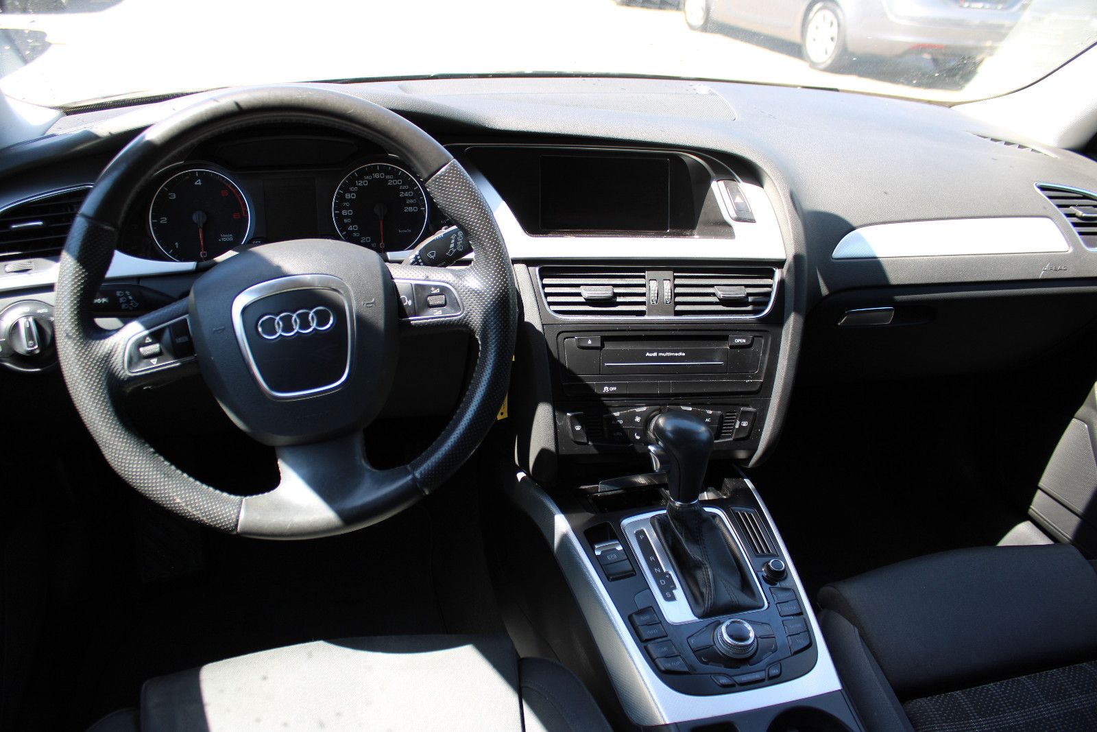 Fahrzeugabbildung Audi A4 Avant 2.0 TDI (DPF) multitr. Navi,LED,Xenon,P