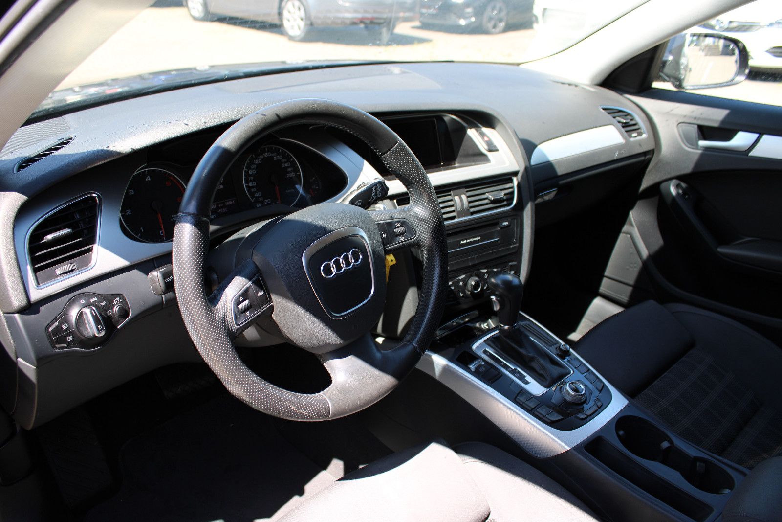 Fahrzeugabbildung Audi A4 Avant 2.0 TDI (DPF) multitr. Navi,LED,Xenon,P