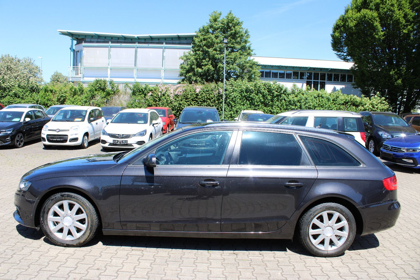 Fahrzeugabbildung Audi A4 Avant 2.0 TDI (DPF) multitr. Navi,LED,Xenon,P
