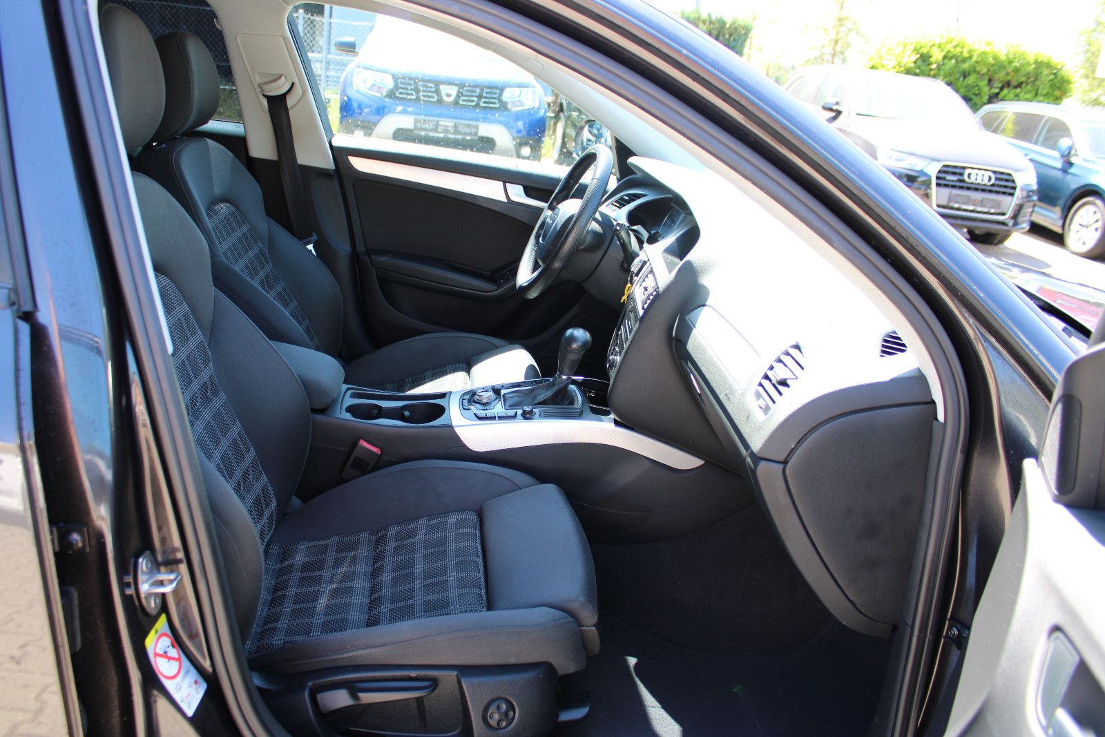 Fahrzeugabbildung Audi A4 Avant 2.0 TDI (DPF) multitr. Navi,LED,Xenon,P