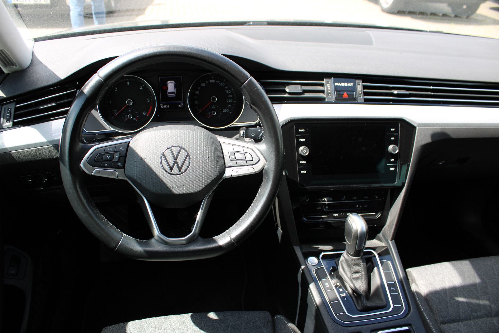 Fahrzeugabbildung Volkswagen Passat Variant 2.0 TDI SCR DSG