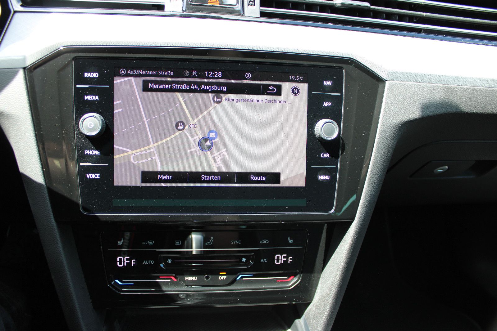 Fahrzeugabbildung Volkswagen Passat Variant 2.0 TDI SCR DSG
