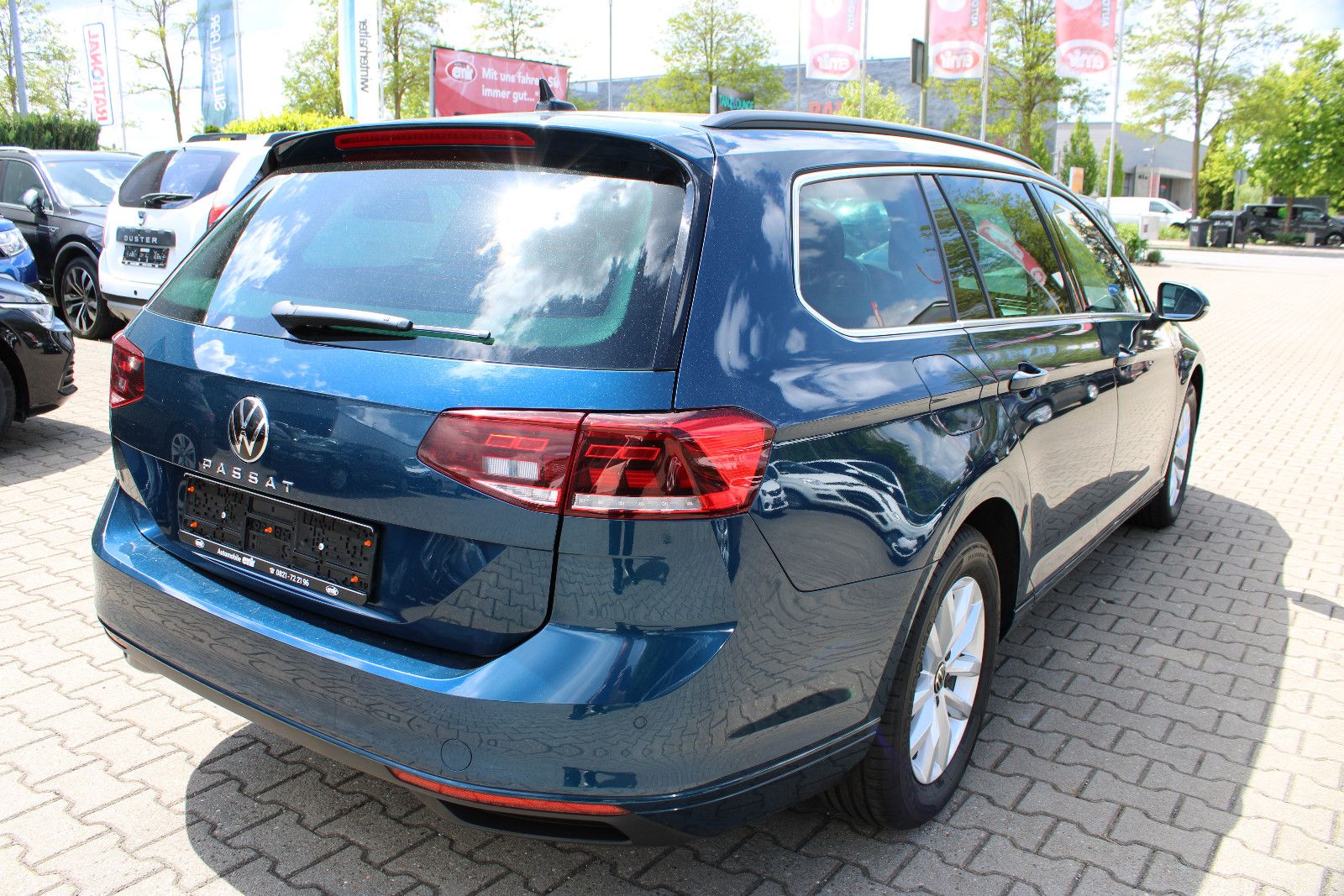 Fahrzeugabbildung Volkswagen Passat Variant 2.0 TDI SCR DSG