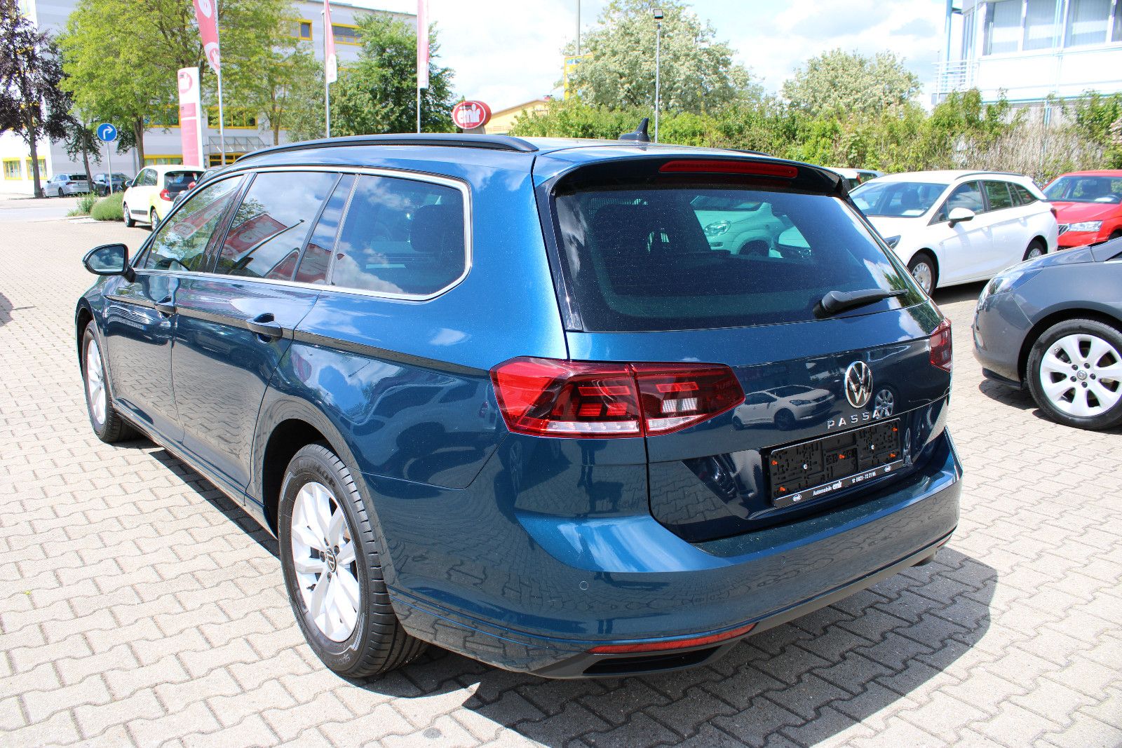 Fahrzeugabbildung Volkswagen Passat Variant 2.0 TDI SCR DSG