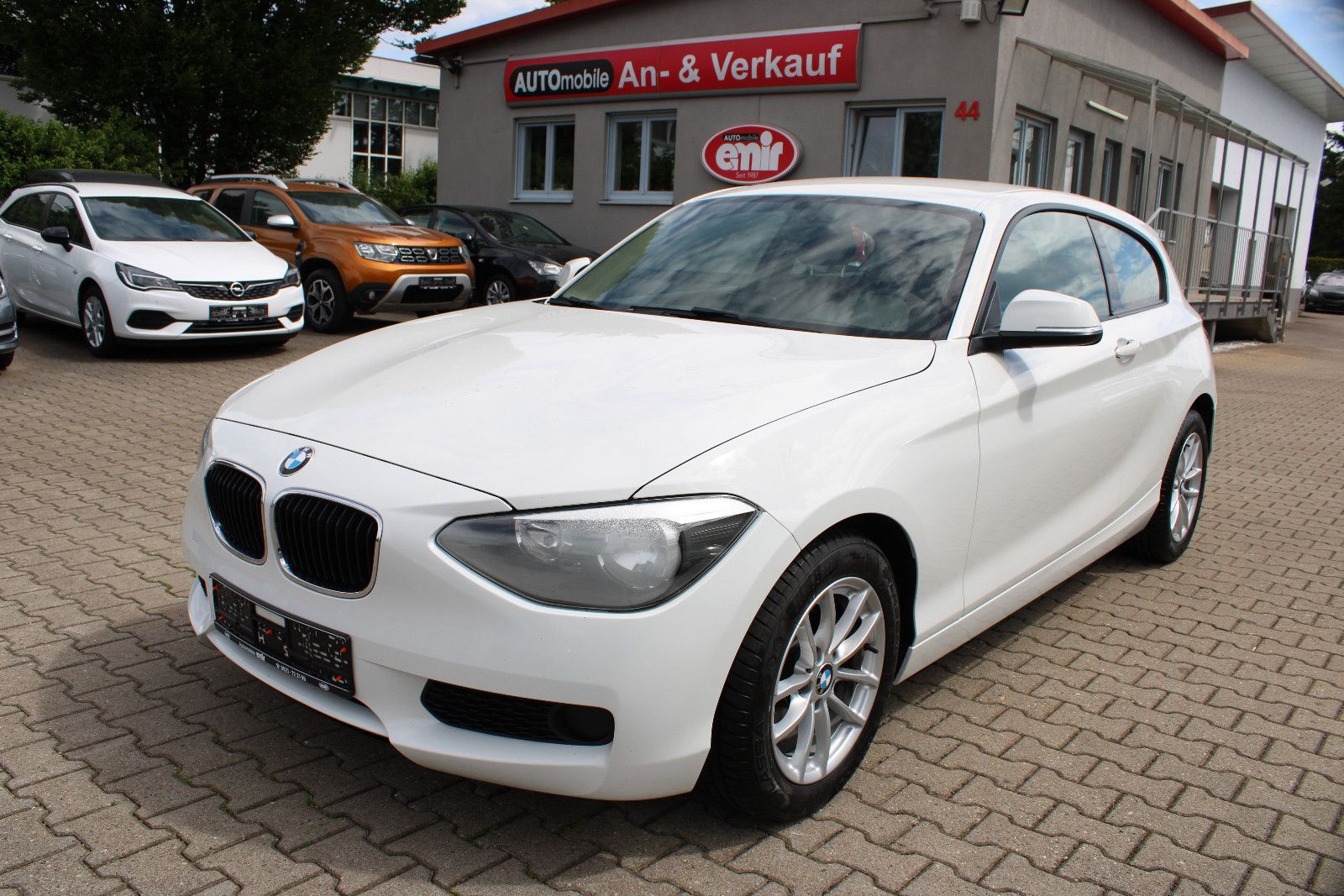 Fahrzeugabbildung BMW 116i 3.Türer Klima,PDC,AUX,USB