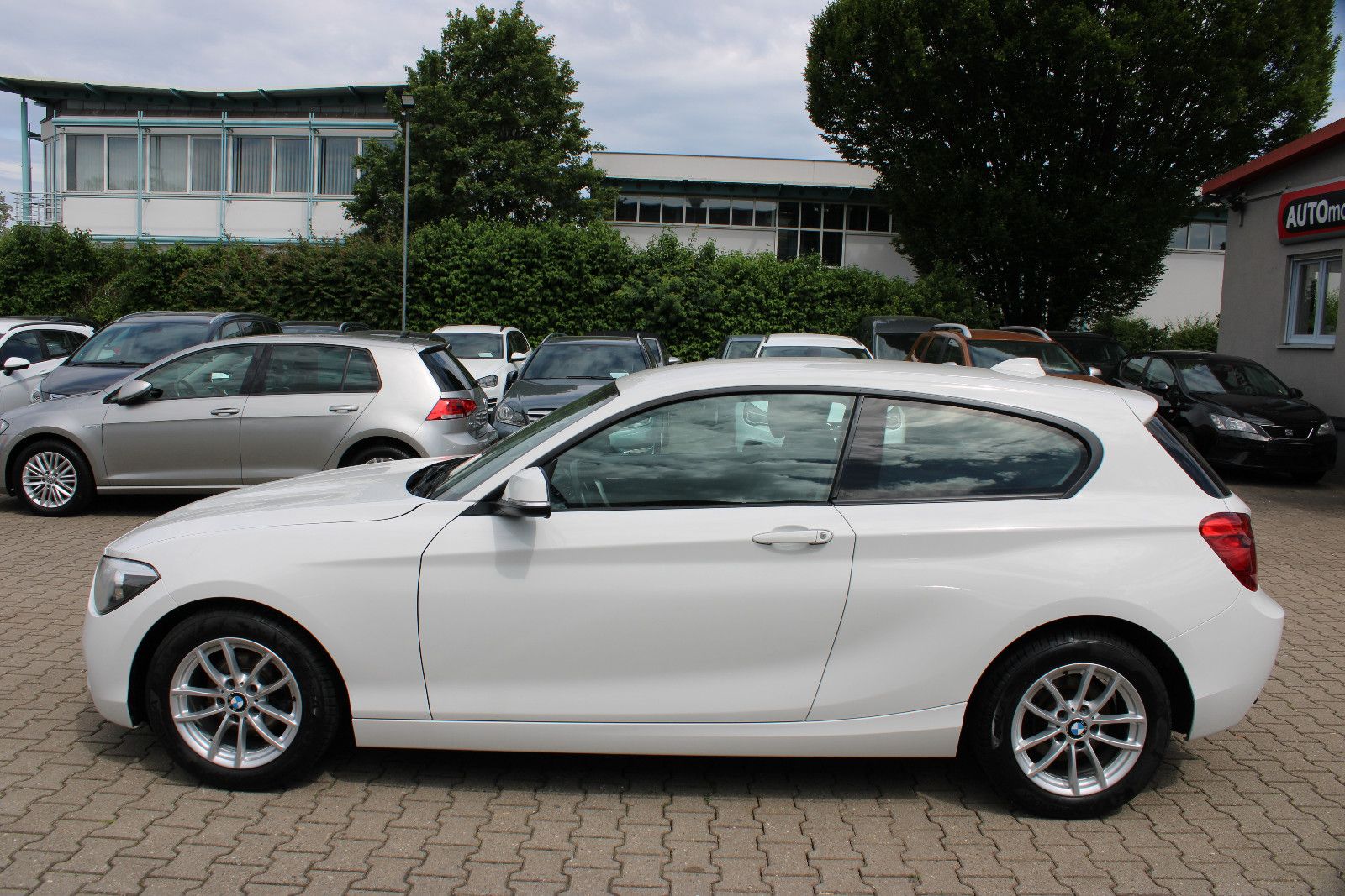 Fahrzeugabbildung BMW 116i 3.Türer Klima,PDC,AUX,USB