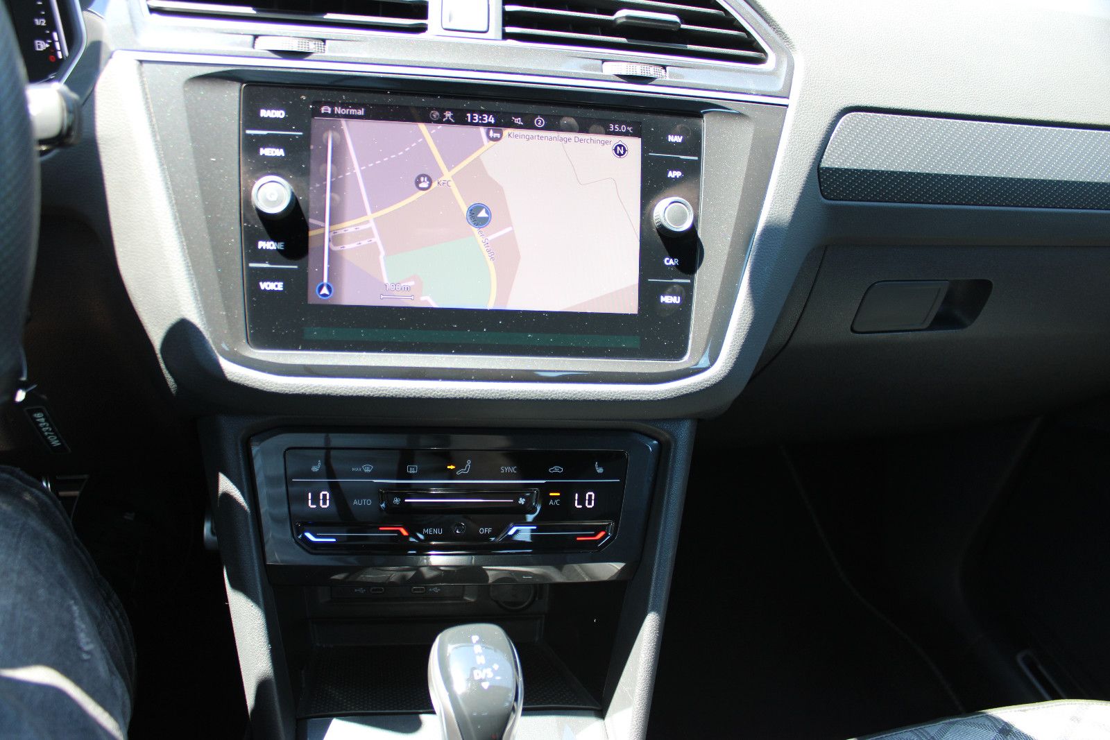Fahrzeugabbildung Volkswagen Tiguan 2.0 TSI DSG 4MOTION R-Line