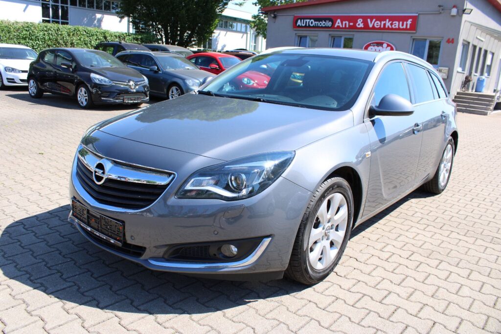 Opel Insignia Sports Tourer 1.4 T Kamera,Navi,AHK