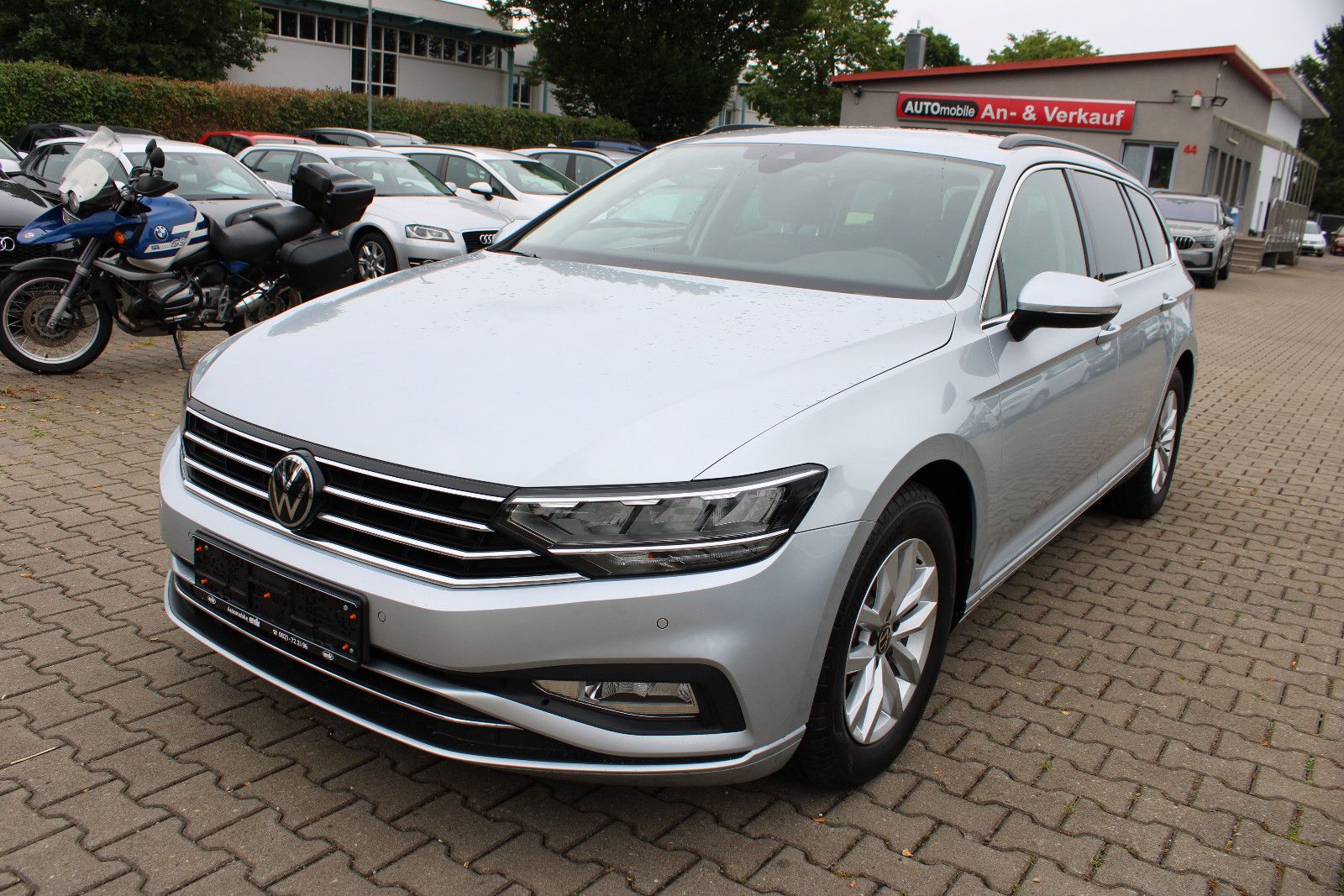 Fahrzeugabbildung Volkswagen Passat Variant 2.0 TDI SCR DSG Elegance Variant