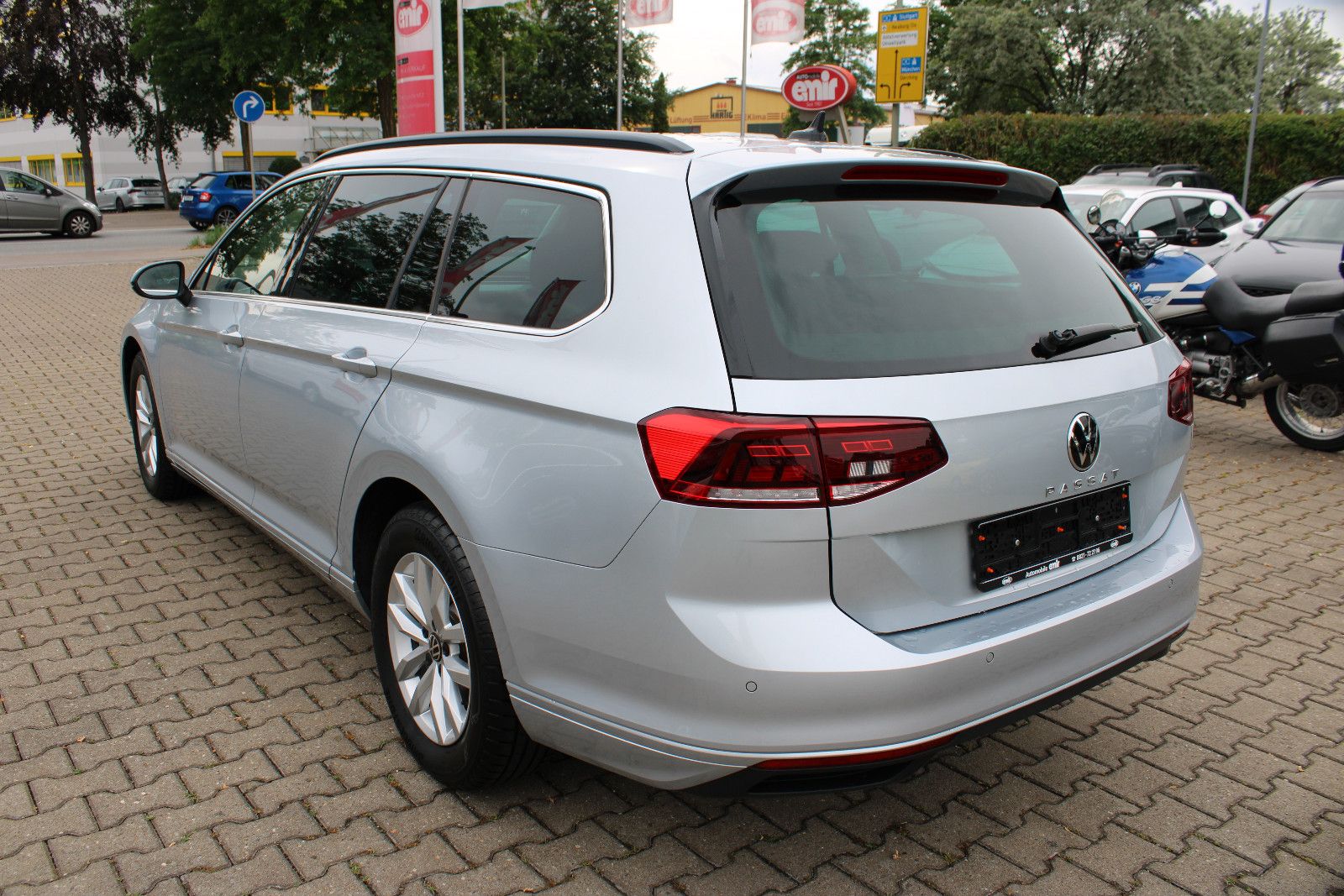 Fahrzeugabbildung Volkswagen Passat Variant 2.0 TDI SCR DSG Elegance Variant