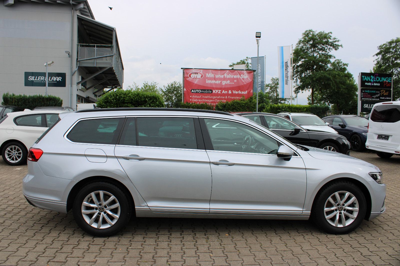 Fahrzeugabbildung Volkswagen Passat Variant 2.0 TDI SCR DSG Elegance Variant