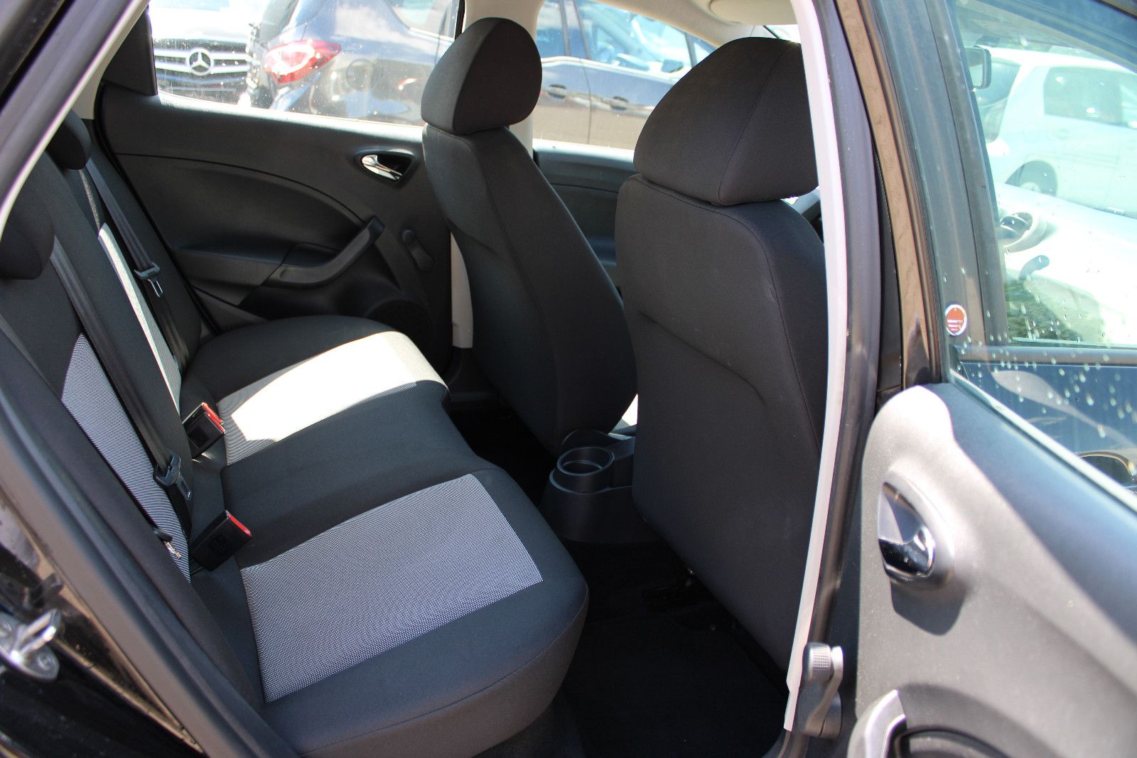 Fahrzeugabbildung SEAT Ibiza 1.0 MPI Klima,PDC