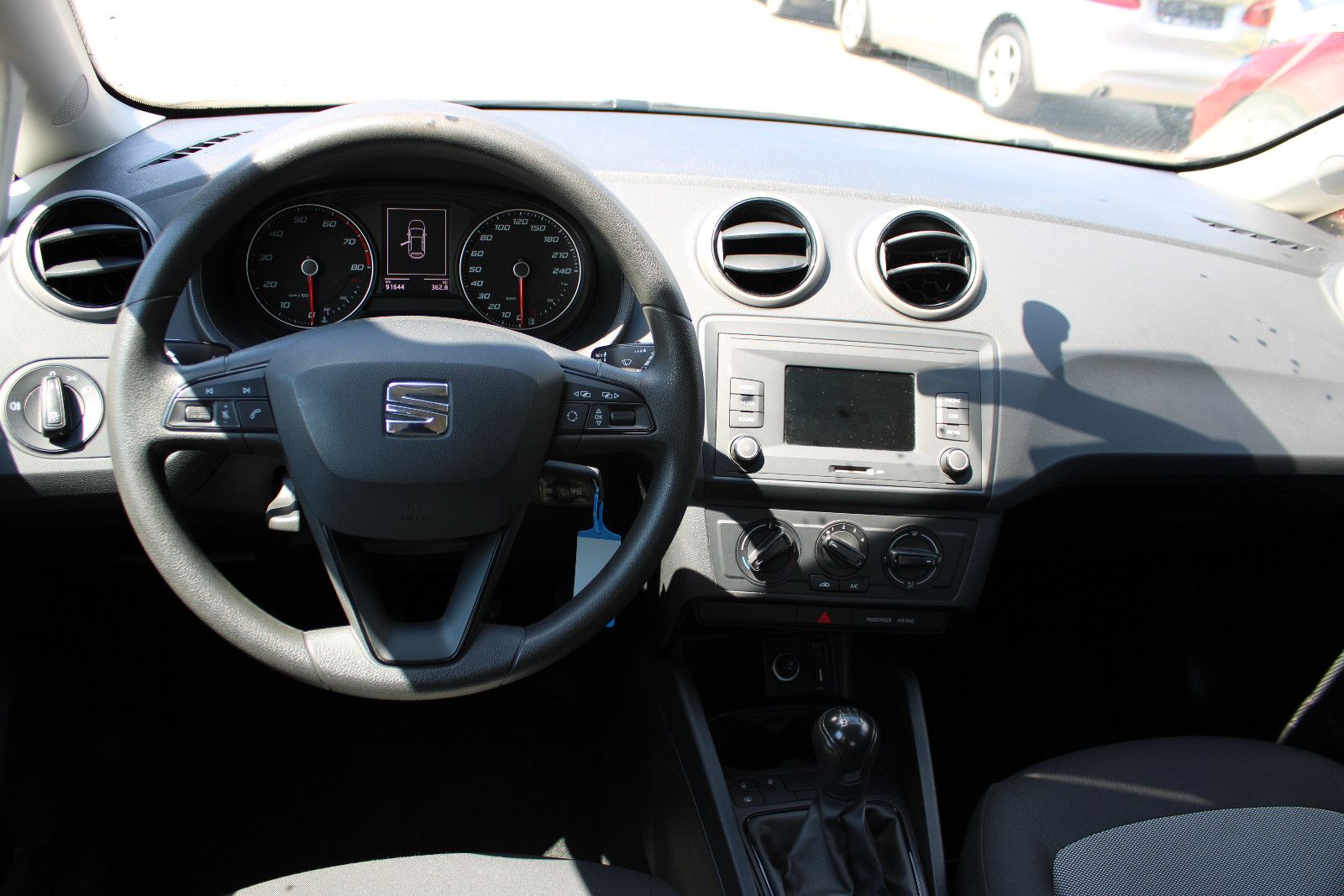 Fahrzeugabbildung SEAT Ibiza 1.0 MPI Klima,PDC
