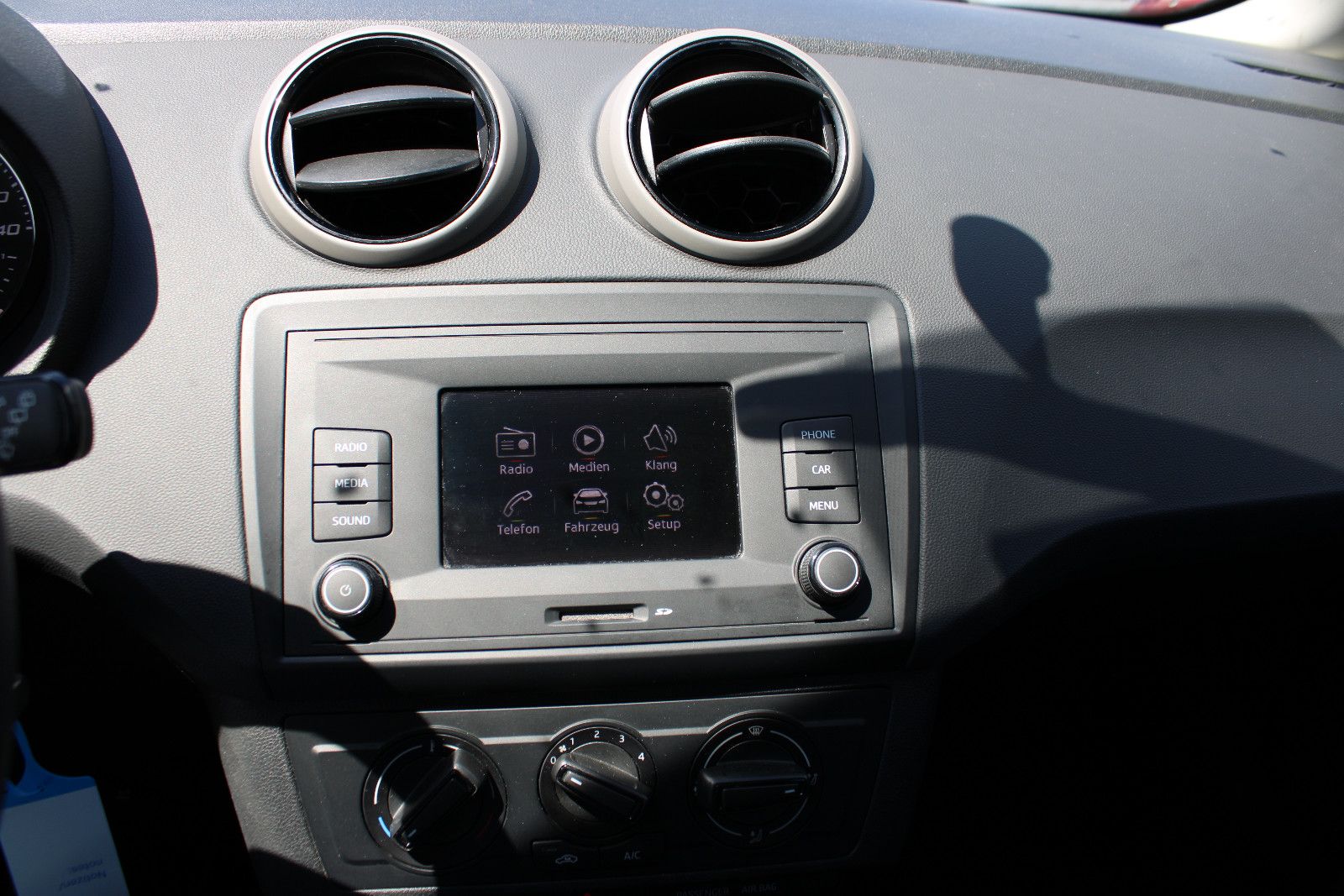 Fahrzeugabbildung SEAT Ibiza 1.0 MPI Klima,PDC