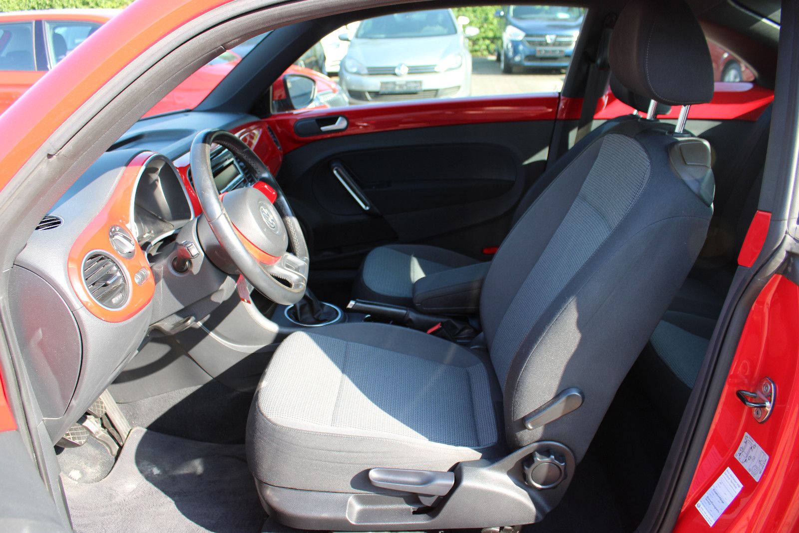 Fahrzeugabbildung Volkswagen New Beetle Klima,PDC,Alu